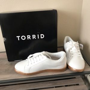 Shoes 👟 Torrid White & Gold Sneakers